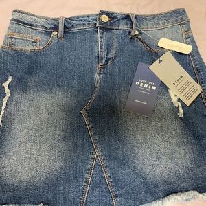 Love Tree Denim skirt